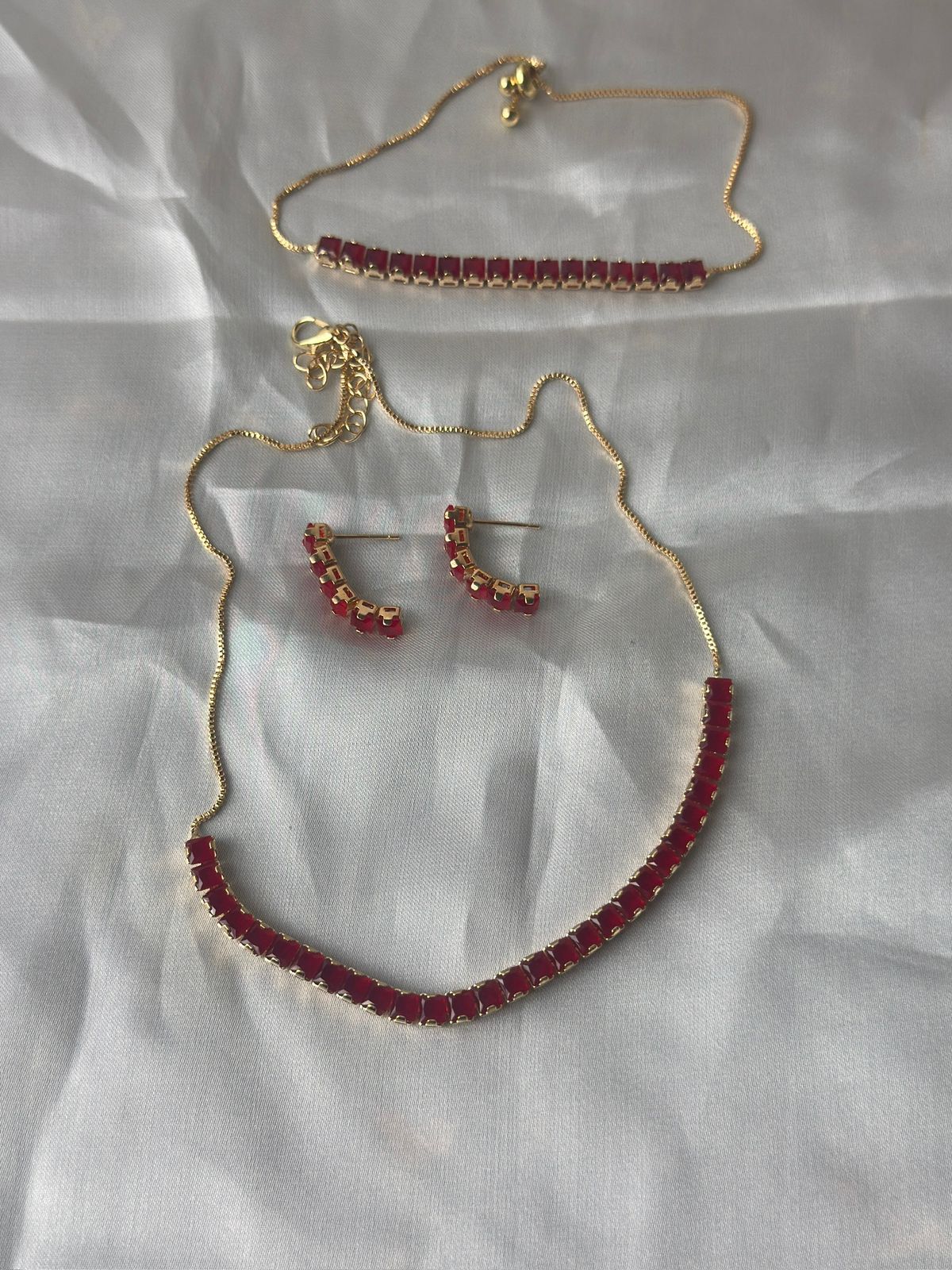 Gold Toned Red Crystal Jewelry Set