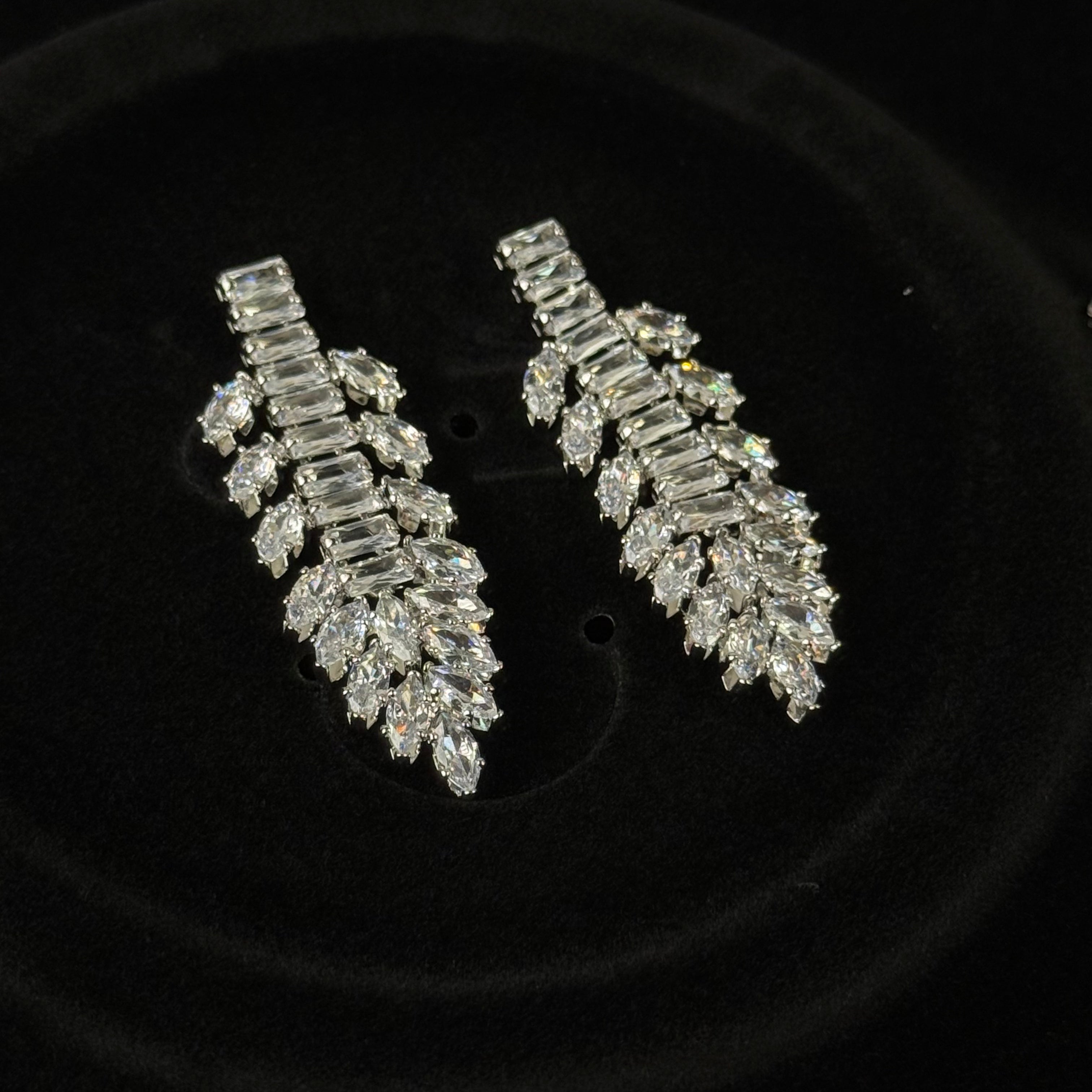 Luxury Cubic Zirconia Bridal Jewelry Set V Cut
