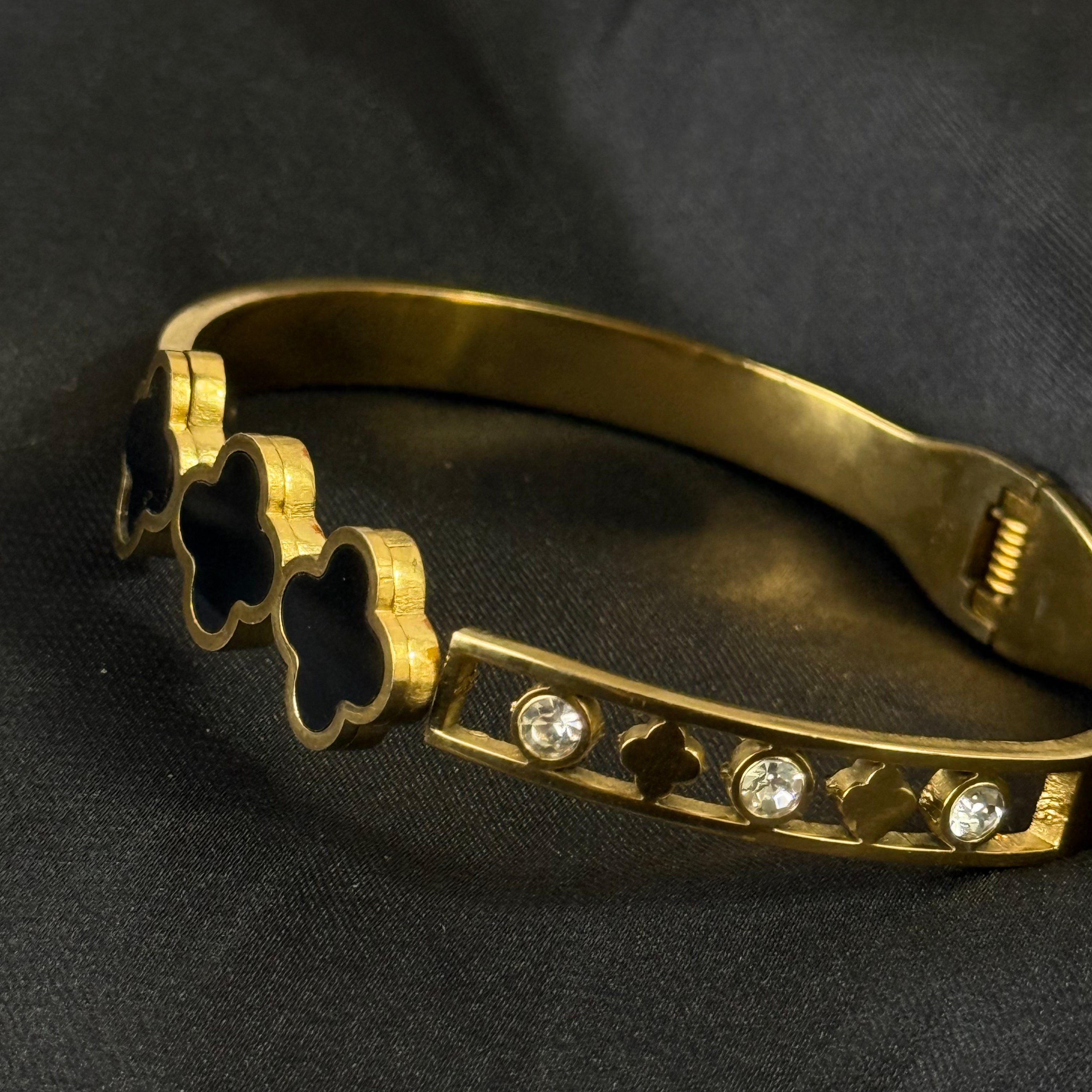 1 Carat American Diamond Clover Bracelet  Premium Edition