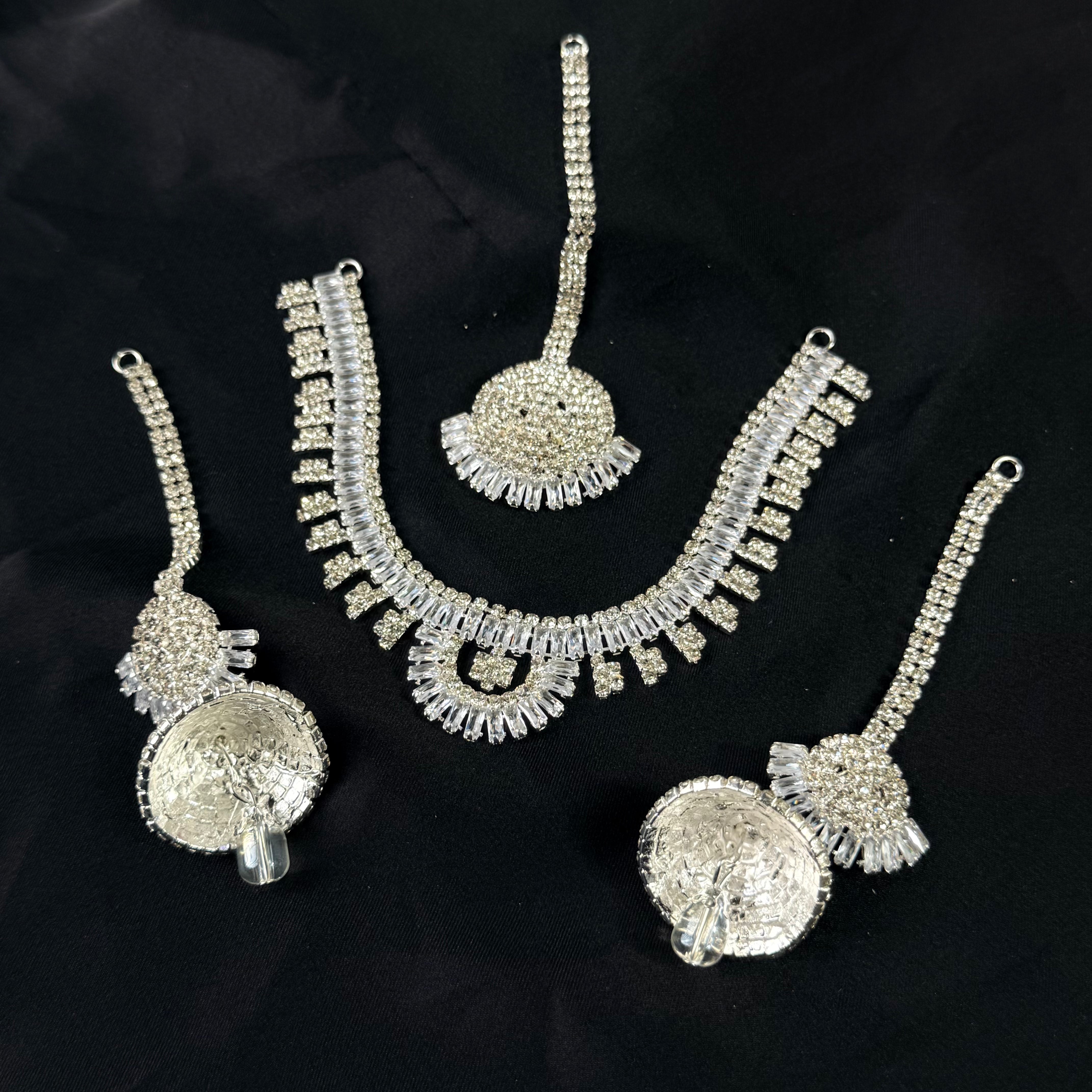 Silver Toned Zircon-Studded Bridal Jewelry Set