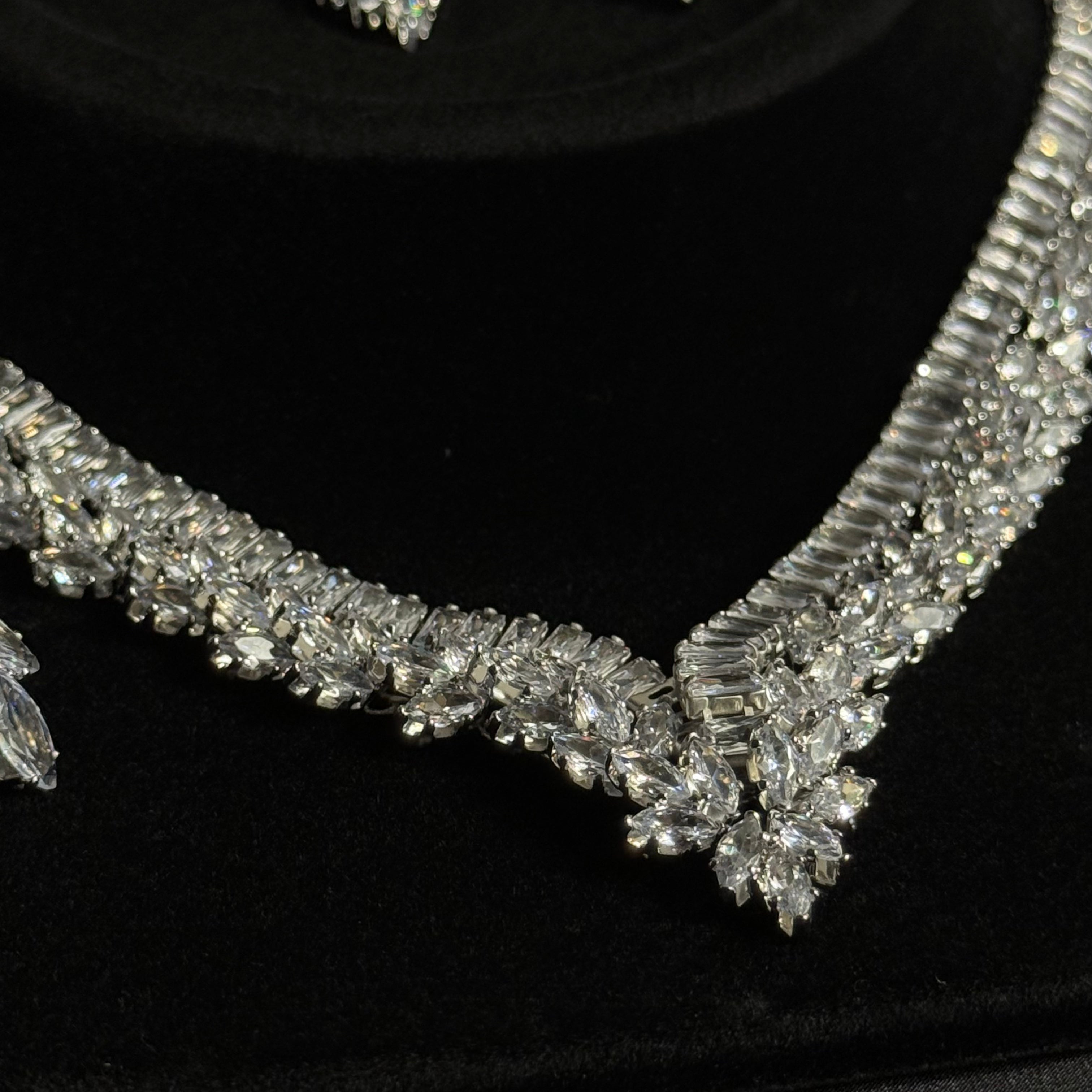 Luxury Cubic Zirconia Bridal Jewelry Set V Cut
